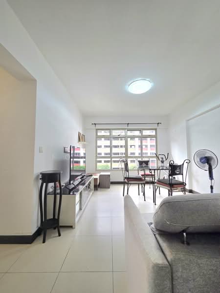 174B Hougang Avenue 1, 174B Hougang Avenue, 2 Bedrooms, 710 sqft, HDB Flat For Sale, by Fong Jian Hao, 500165643 - Living Room - PropertyGuru.com.sg