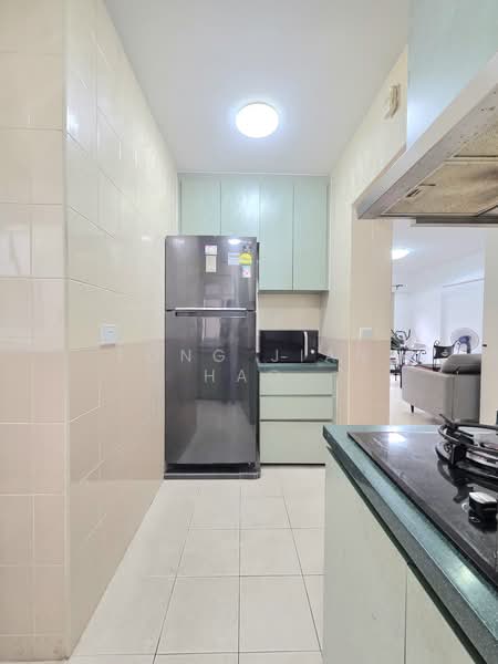 174B Hougang Avenue 1, 174B Hougang Avenue, 2 Bedrooms, 710 sqft, HDB Flat For Sale, by Fong Jian Hao, 500165643 - Kitchen - PropertyGuru.com.sg