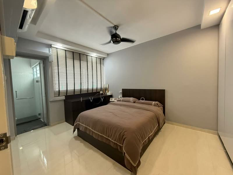 339 Jurong East Avenue 1, 339 Jurong East Avenue 1, 2 Bedrooms, 797 sqft, HDB Flat For Sale, by Ivy Yeo, 500165645 - Bedroom - PropertyGuru.com.sg