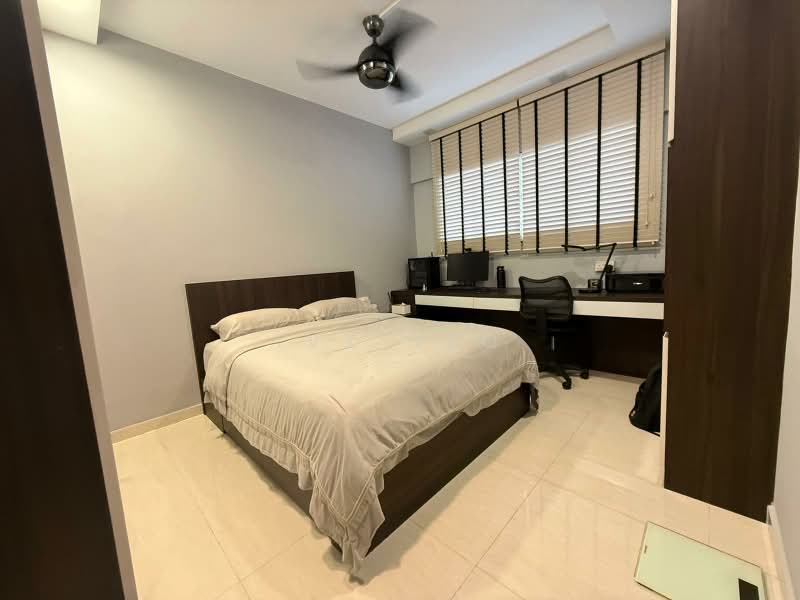 339 Jurong East Avenue 1, 339 Jurong East Avenue 1, 2 Bedrooms, 797 sqft, HDB Flat For Sale, by Ivy Yeo, 500165645 - Bedroom - PropertyGuru.com.sg