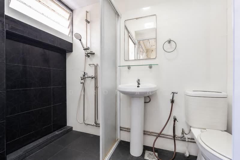 485A Tampines Ave 9, 485A Tampines Avenue 9, 4 Bedrooms, 1,346 sqft, HDB Flat For Sale, by Daron Ang, 500165652 - Common Bath - #PropertyPartners - PropertyGuru.com.sg