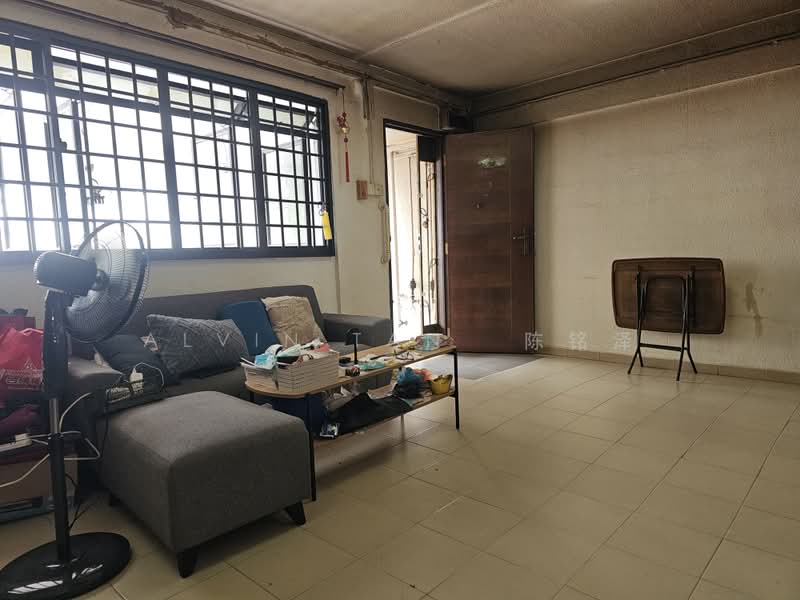 124 Yishun Street 11, 124 Yishun Street 11, 3 Bedrooms, 1,033 sqft, HDB Flat For Sale, by Alvin Tan 陈铭泽, 500165655 - Living Room - PropertyGuru.com.sg