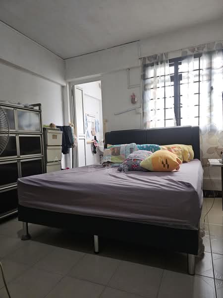 124 Yishun Street 11, 124 Yishun Street 11, 3 Bedrooms, 1,033 sqft, HDB Flat For Sale, by Alvin Tan 陈铭泽, 500165655 - Bedroom - PropertyGuru.com.sg