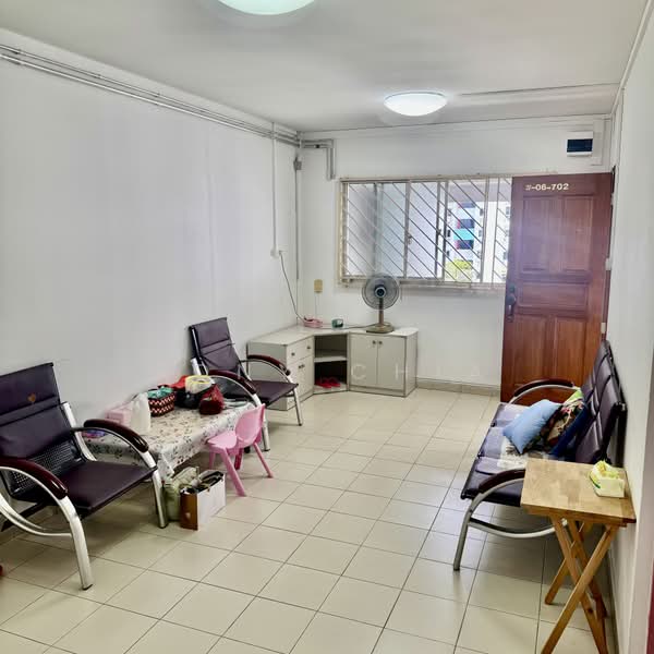 115 Teck Whye Lane, 115 Teck Whye Lane, 2 Bedrooms, 786 sqft, HDB Flat For Sale, by Tony Chia, 500165662 - Living Room - PropertyGuru.com.sg