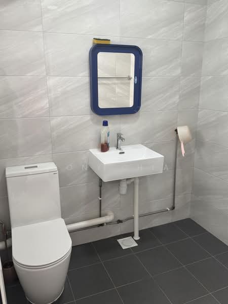 115 Teck Whye Lane, 115 Teck Whye Lane, 2 Bedrooms, 786 sqft, HDB Flat For Sale, by Tony Chia, 500165662 - Bathroom - PropertyGuru.com.sg