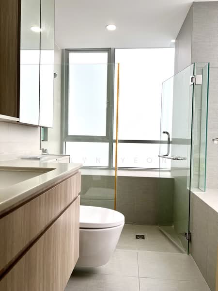 M21 Residences, 21 Mandalay Road, 3 Bedrooms, 1,346 sqft, Apartment For Sale, by Evelyn Yeong, 500165663 - Master Bathroom - PropertyGuru.com.sg