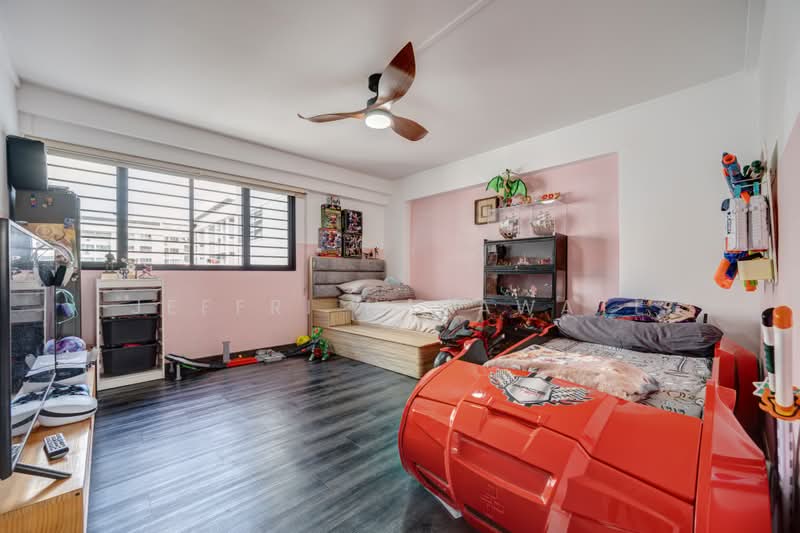 840 Tampines Street 82, 840 Tampines Street 82, 3 Bedrooms, 1,313 sqft, HDB Flat For Sale, by Jeffri Natawate, 500165669 - Bedroom - PropertyGuru.com.sg