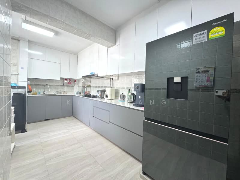 407 Serangoon Avenue 1, 407 Serangoon Avenue 1, 3 Bedrooms, 1,119 sqft, HDB Flat For Sale, by Kelly Tang, 500165674 - Kitchen - PropertyGuru.com.sg