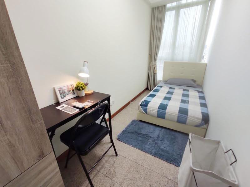 Queens, 10 Stirling Road, Alexandra / Commonwealth, Room Rental, 100 sqft, Condominium For Rent, by Bespoke Habitat Pte Ltd, 500165675 - 14-02 CR2 - PropertyGuru.com.sg