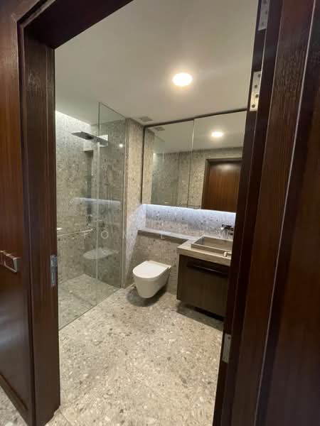 One Pearl Bank, 1 Pearl Bank, 1 Bedroom, 527 sqft, Condominium For Rent, by Tom Leow, 500165684 - Bathroom - PropertyGuru.com.sg