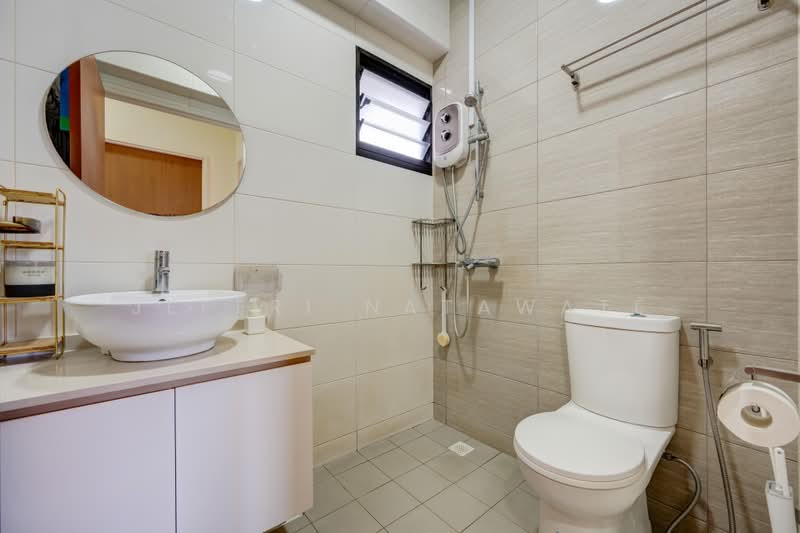 131C Canberra Crescent, 131C Canberra Crescent, 2 Bedrooms, 732 sqft, HDB Flat For Sale, by Jeffri Natawate, 500165688 - Bathroom - PropertyGuru.com.sg
