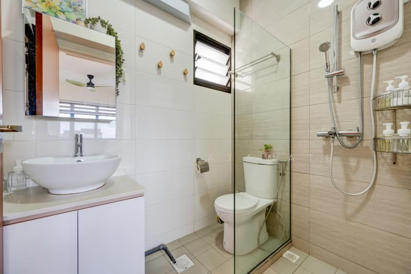 131C Canberra Crescent, 131C Canberra Crescent, 2 Bedrooms, 732 sqft, HDB Flat For Sale, by Jeffri Natawate, 500165688 - Bathroom - PropertyGuru.com.sg