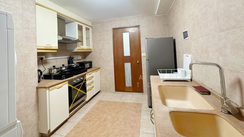 Le Hill, 46 Pasir Panjang Hill, Room Rental, 100 sqft, Condominium For Rent, by Bespoke Habitat Pte Ltd, 500165690 - 02-07 Kitchen - PropertyGuru.com.sg