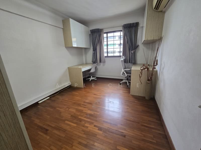 754 Yishun Street 72, 754 Yishun Street 72, 3 Bedrooms, 1,119 sqft, HDB Flat For Sale, by Apple Chee, 500165697 - Study - PropertyGuru.com.sg