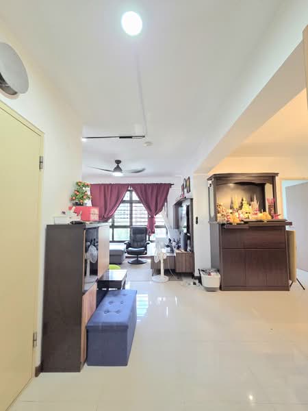 991B Buangkok Link, 991B Buangkok Link, 3 Bedrooms, 1,001 sqft, HDB Flat For Sale, by Fong Jian Hao, 500165725 - Living Room - PropertyGuru.com.sg