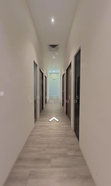 Mega@Woodlands, 39 Woodlands Close, 2,174 sqft, Light Industrial (B1) For Sale, by Charles Yi Ming, 500165741 - Corridor - CommercialGuru.com.sg