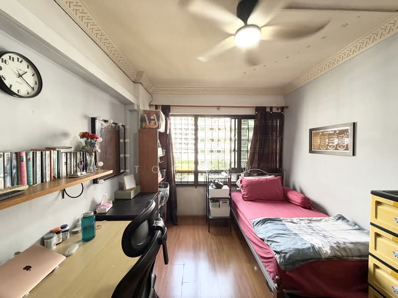 639 Choa Chu Kang Street 64, 639 Choa Chu Kang Street 64, 4 Bedrooms, 1,324 sqft, HDB Flat For Sale, by Toby Aw, 500165742 - Bedroom - PropertyGuru.com.sg