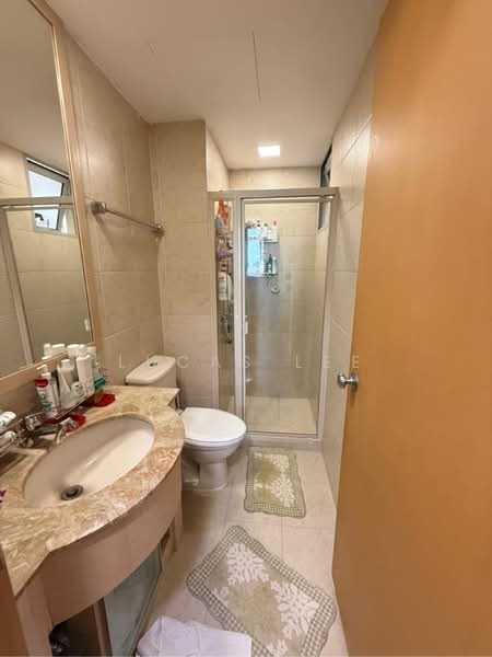 Hillview Regency, 26 Bukit Batok East Avenue 2, 3 Bedrooms, 1,119 sqft, Condominium For Sale, by Lucas Lee, 500165745 - PropertyGuru.com.sg