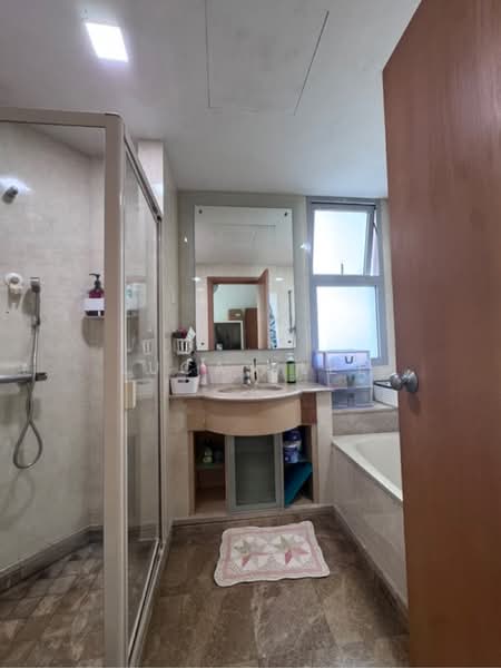 Hillview Regency, 26 Bukit Batok East Avenue 2, 3 Bedrooms, 1,119 sqft, Condominium For Sale, by Lucas Lee, 500165745 - PropertyGuru.com.sg
