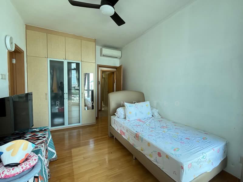Hillview Regency, 26 Bukit Batok East Avenue 2, 3 Bedrooms, 1,119 sqft, Condominium For Sale, by Rosalind Teo, 500165750 - PropertyGuru.com.sg