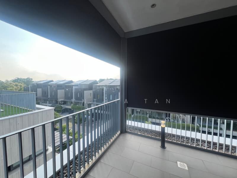 Victoria Park Villas, 3 Coronation Road, 5 Bedrooms, 4,672 sqft, Semi-Detached House For Sale, by Cynthia Tan, 500165754 - Balcony - PropertyGuru.com.sg