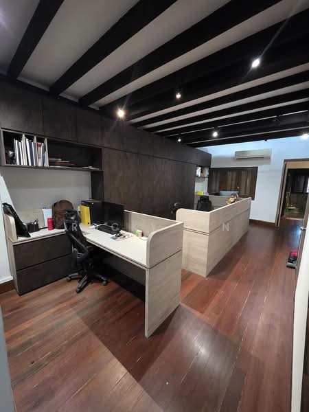 BUGIS CUBE
