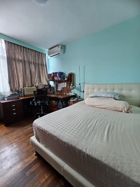 Sherwood Towers, 3 Jalan Anak Bukit, 3 Bedrooms, 1,539 sqft, Apartment For Sale, by Kelvin Tan, 500165769 - Bedroom - PropertyGuru.com.sg