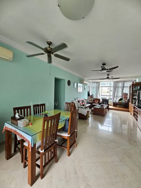 Sherwood Towers, 3 Jalan Anak Bukit, 3 Bedrooms, 1,539 sqft, Apartment For Sale, by Kelvin Tan, 500165769 - Living Room - PropertyGuru.com.sg
