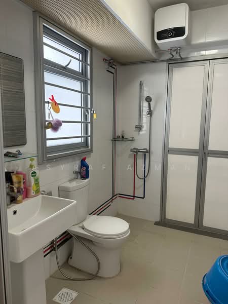 351B Anchorvale Road, 351B Anchorvale Road, 1 Bedroom, 505 sqft, HDB Flat For Rent, by Asyraf Azman, 500165772 - Bathroom - PropertyGuru.com.sg
