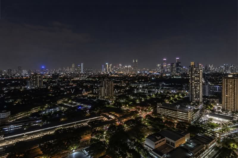 Stirling Residences, 21 Stirling Road, 3 Bedrooms, 1,055 sqft, Condominium For Sale, by Vania Tan, 500165777 - Exterior - PropertyGuru.com.sg