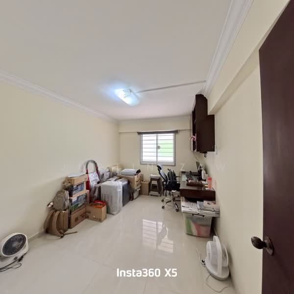 712 Bedok Reservoir Road, 712 Bedok Reservoir Road, 2 Bedrooms, 732 sqft, HDB Flat For Sale, by Justin Zaw, 500165779 - Study - PropertyGuru.com.sg