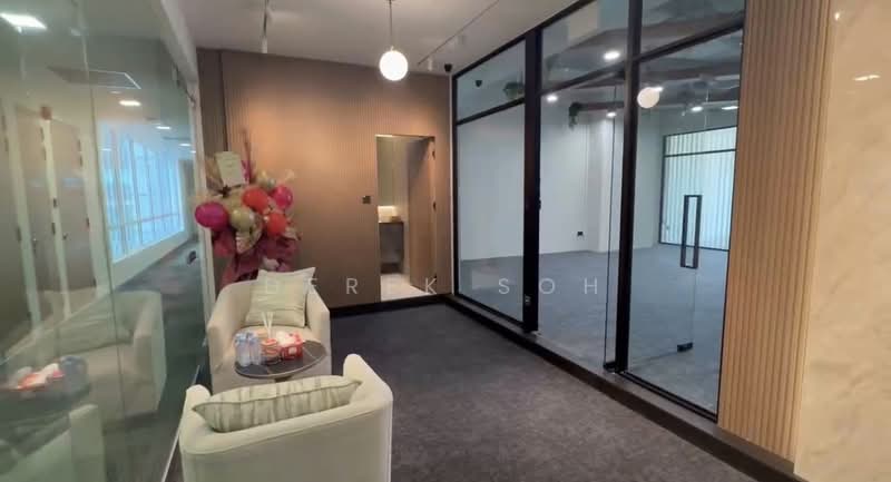 The Central, 8 Eu Tong Sen Street, 917 sqft, Office For Rent, by Derek Soh, 500165790 - Interior - CommercialGuru.com.sg