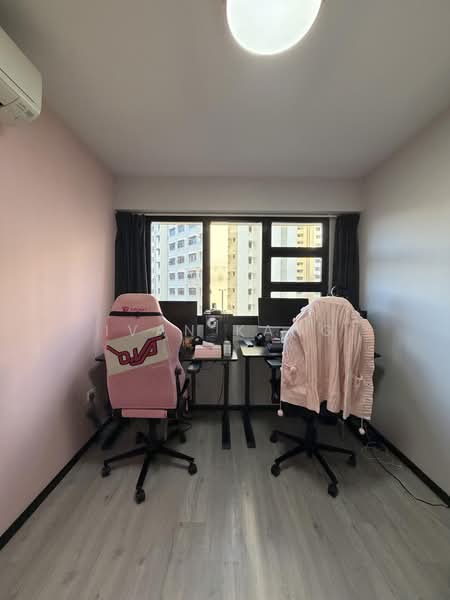 464B Bukit Batok West Avenue 8, 464B Bukit Batok West Avenue 8, 3 Bedrooms, 1,001 sqft, HDB Flat For Sale, by Ivan Kang, 500165793 - Study - PropertyGuru.com.sg