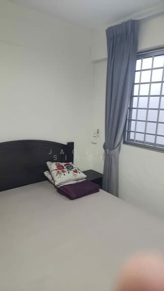 201 Serangoon Central, 201 Serangoon Central, Room Rental, 100 sqft, HDB Flat For Rent, by JAGJIT SINGH, 500165794 - Bedroom - PropertyGuru.com.sg