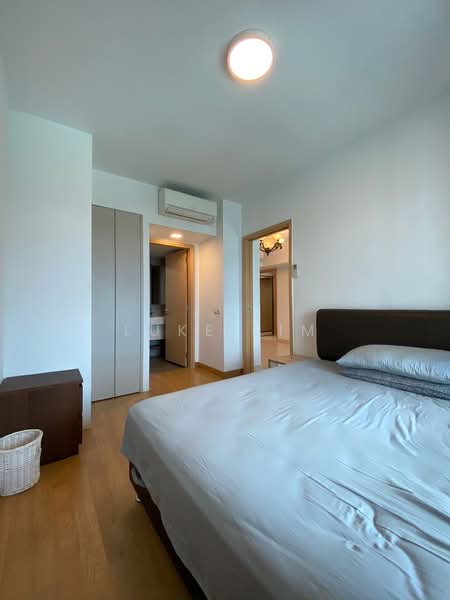 Eight Riversuites, 2 Whampoa East, 2 Bedrooms, 700 sqft, Condominium For Rent, by Luke Lim, 500165795 - Bedroom - PropertyGuru.com.sg