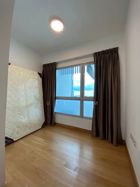 Eight Riversuites, 2 Whampoa East, 2 Bedrooms, 700 sqft, Condominium For Rent, by Luke Lim, 500165795 - Bedroom - PropertyGuru.com.sg