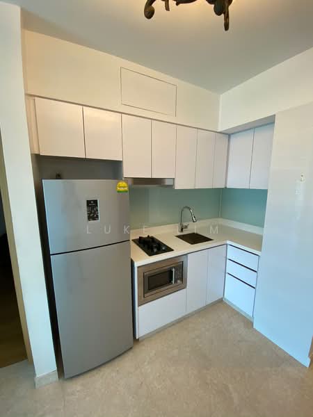 Eight Riversuites, 2 Whampoa East, 2 Bedrooms, 700 sqft, Condominium For Rent, by Luke Lim, 500165795 - Kitchen - PropertyGuru.com.sg