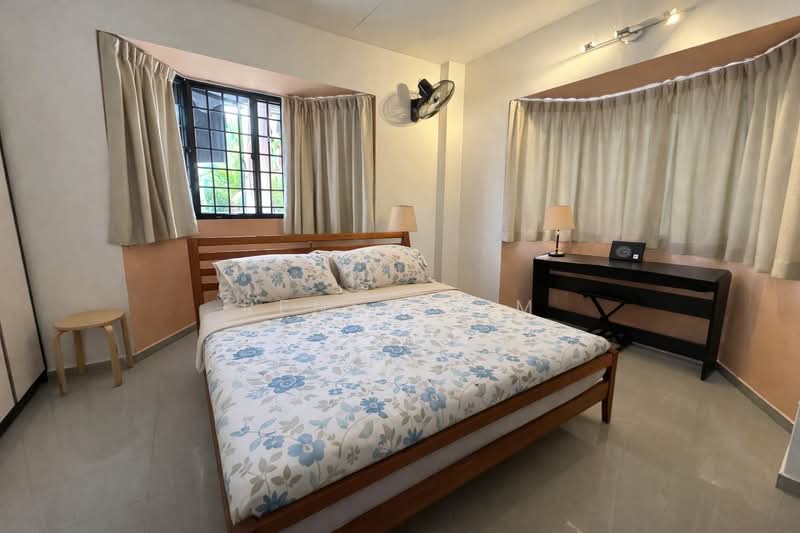 Landed along Serangoon Gardens, Walmer Drive & Alnwick Road, 5 Bedrooms, 2,000 sqft, Semi-Detached House For Sale, by Renee Sim, 500165801 - Bedroom - PropertyGuru.com.sg