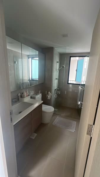 Treasure at Tampines, 57 Tampines Lane, Room Rental, 120 sqft, Condominium For Rent, by Wei Ni Ong, 500165809 - Bathroom - PropertyGuru.com.sg