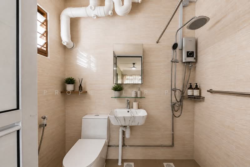 809 Woodlands Street 81, 809 Woodlands Street 81, 3 Bedrooms, 1,389 sqft, HDB Flat For Sale, by Wes Teo, 500165816 - Bathroom - PropertyGuru.com.sg