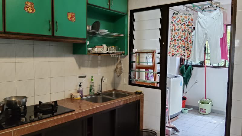 612 Woodlands Avenue 4, 612 Woodlands Avenue 4, 3 Bedrooms, 1,087 sqft, HDB Flat For Sale, by Kim Low, 500165822 - Kitchen - PropertyGuru.com.sg
