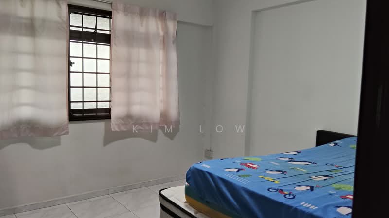612 Woodlands Avenue 4, 612 Woodlands Avenue 4, 3 Bedrooms, 1,087 sqft, HDB Flat For Sale, by Kim Low, 500165822 - Bedroom - PropertyGuru.com.sg