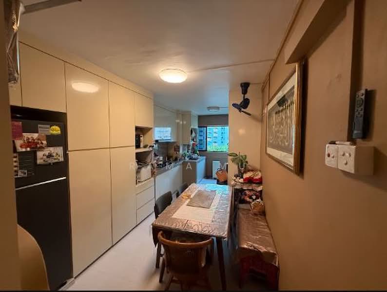 619 Bedok Reservoir Road, 619 Bedok Reservoir Road, 2 Bedrooms, 882 sqft, HDB Flat For Sale, by Rama Mu, 500165823 - Kitchen - PropertyGuru.com.sg