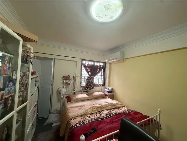 619 Bedok Reservoir Road, 619 Bedok Reservoir Road, 2 Bedrooms, 882 sqft, HDB Flat For Sale, by Rama Mu, 500165823 - Bedroom - PropertyGuru.com.sg