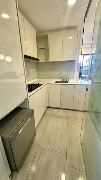 Lakeville, 7 jurong lake link, 3 Bedrooms, 1,109 sqft, Condominium For Rent, by Angela Wang, 500165824 - Kitchen - PropertyGuru.com.sg