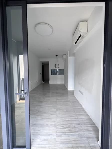 Parc Esta, 904 Sims Avenue, 2 Bedrooms, 840 sqft, Condominium For Sale, by April Liu, 500165825 - Living+Dining - PropertyGuru.com.sg