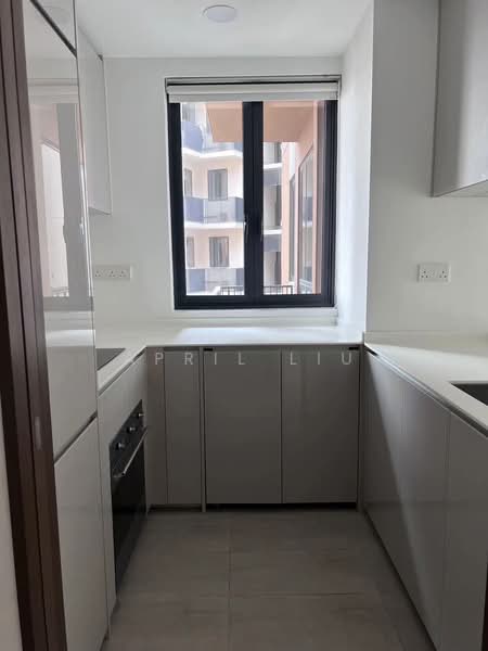 Parc Esta, 904 Sims Avenue, 2 Bedrooms, 840 sqft, Condominium For Sale, by April Liu, 500165825 - Kitchen - PropertyGuru.com.sg