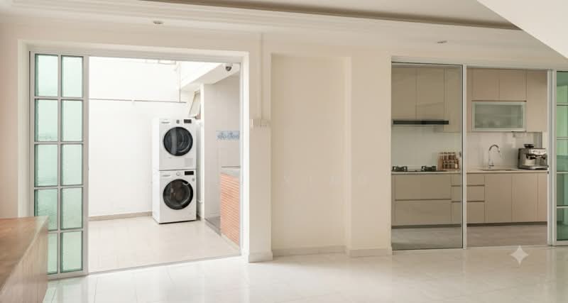 714 Jurong West Street 71, 714 Jurong West Street 71, 4 Bedrooms, 1,625 sqft, HDB Flat For Sale, by Shu Ying, 500165826 - Kitchen - PropertyGuru.com.sg