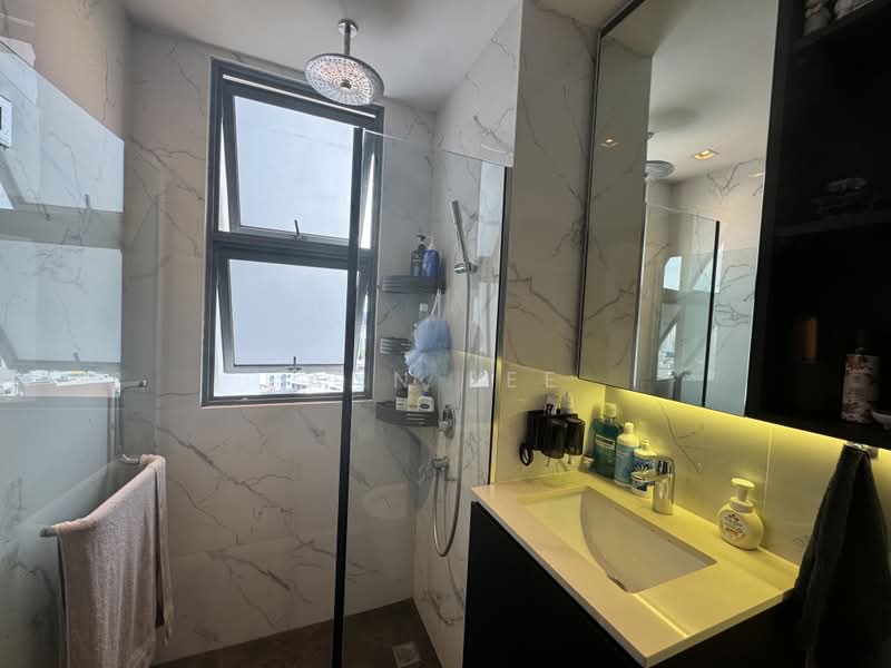 Sims Edge, 1 Geylang East Avenue 2, 1 Bedroom, 1,195 sqft, Condominium For Rent, by Ann Lee, 500165832 - Bathroom - PropertyGuru.com.sg