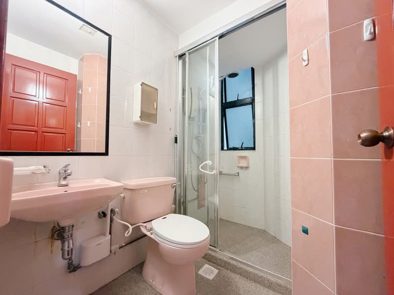 The Morningside, 1 Jalan Kuala, 3 Bedrooms, 1,302 sqft, Condominium For Sale, by Alexis Quek, 500165838 - Common Bathroom - PropertyGuru.com.sg
